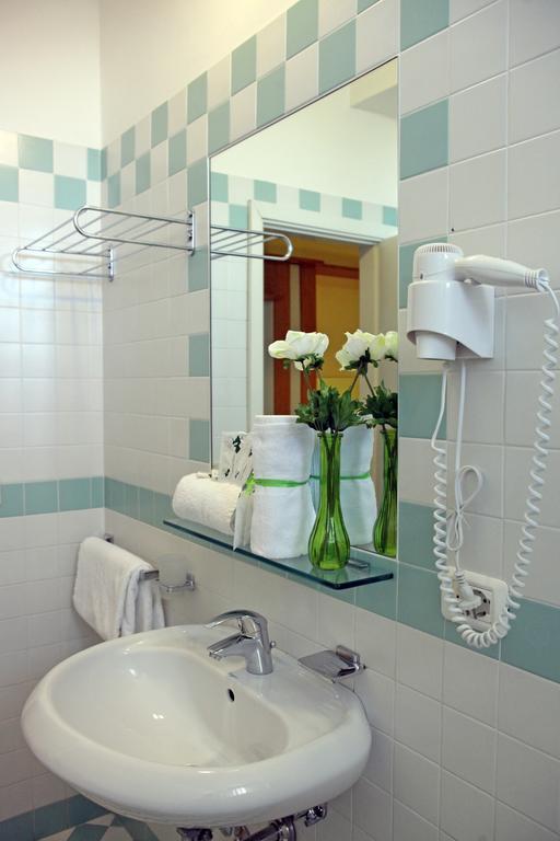 Hotel Bel Air Riccione Extérieur photo