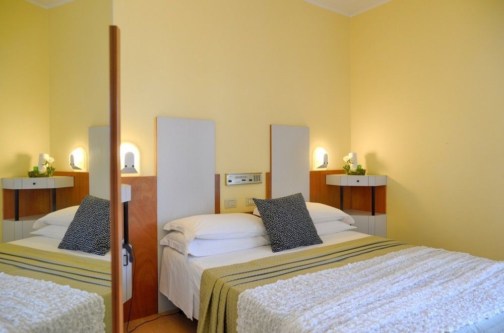 Hotel Bel Air Riccione Extérieur photo